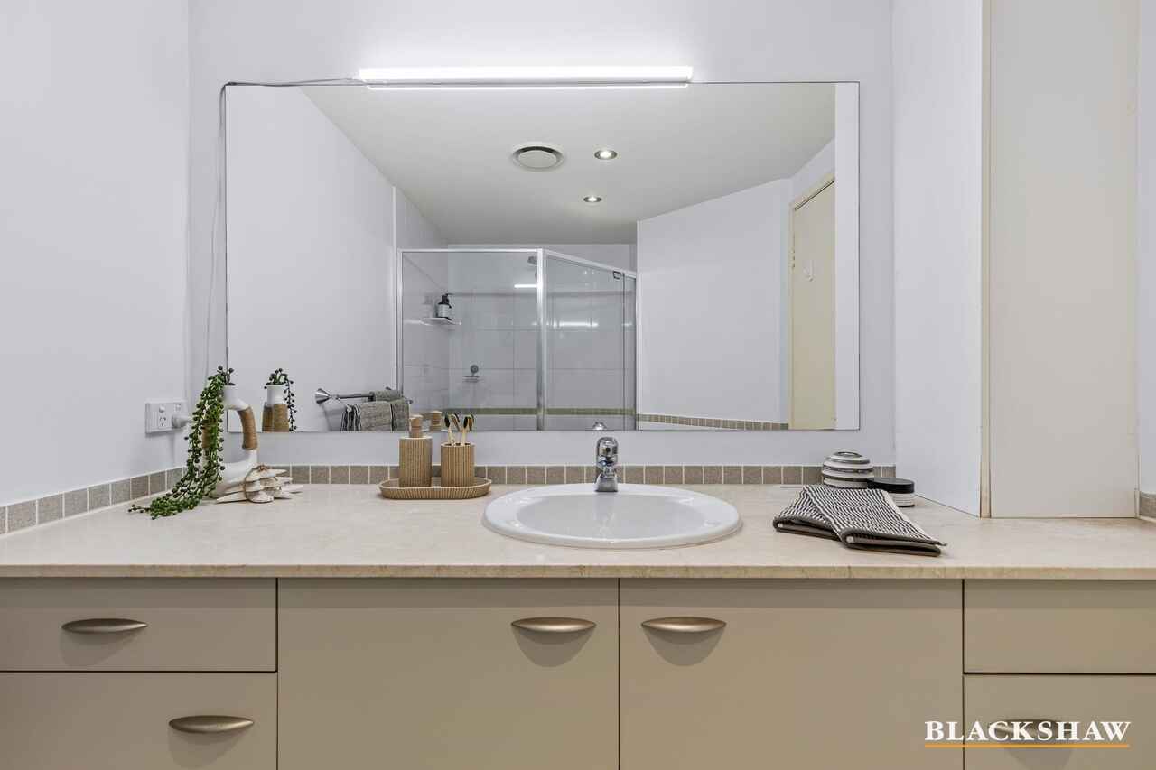 14/5 Crag Road Batehaven