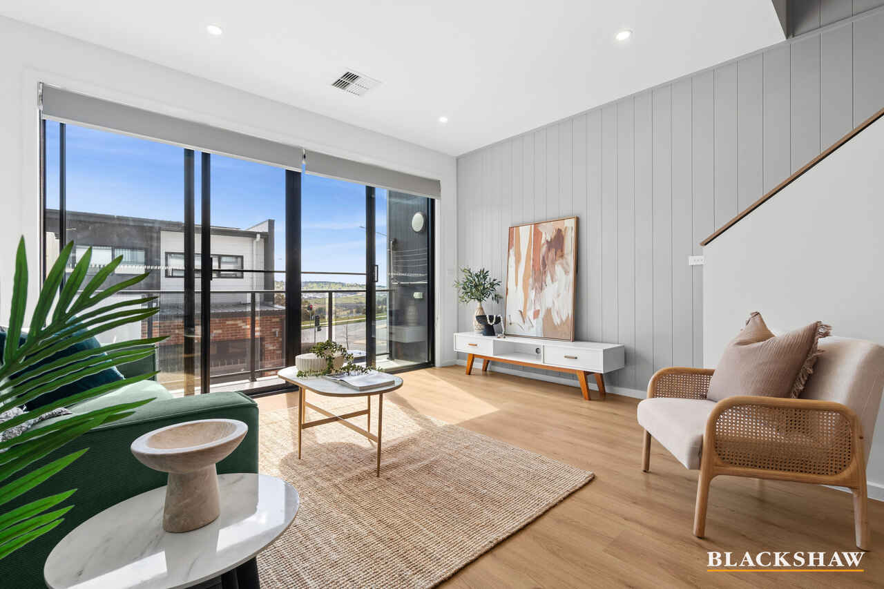 27/2 Eureka Way Denman Prospect