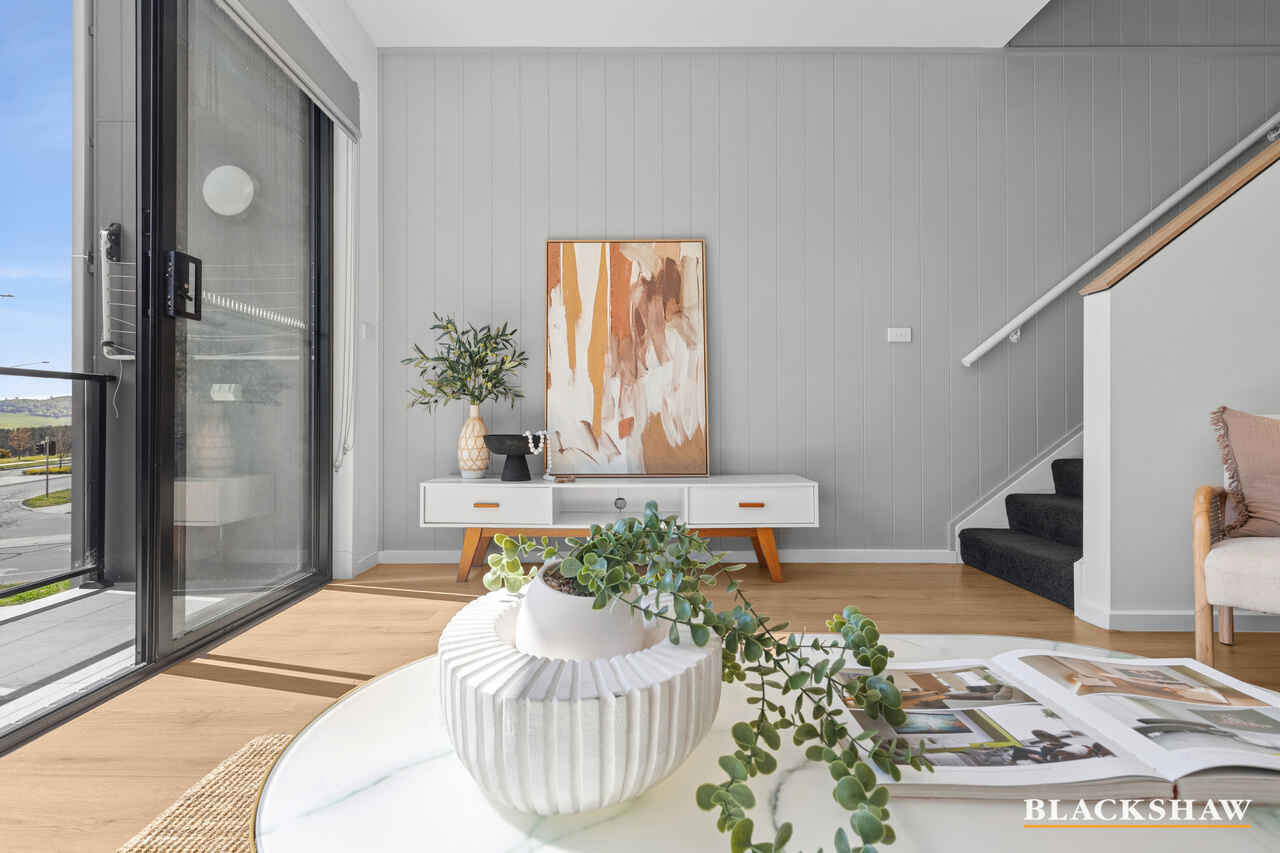 27/2 Eureka Way Denman Prospect