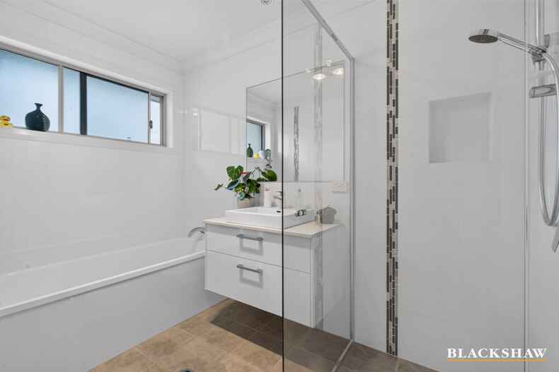 13b Angophora Place Catalina