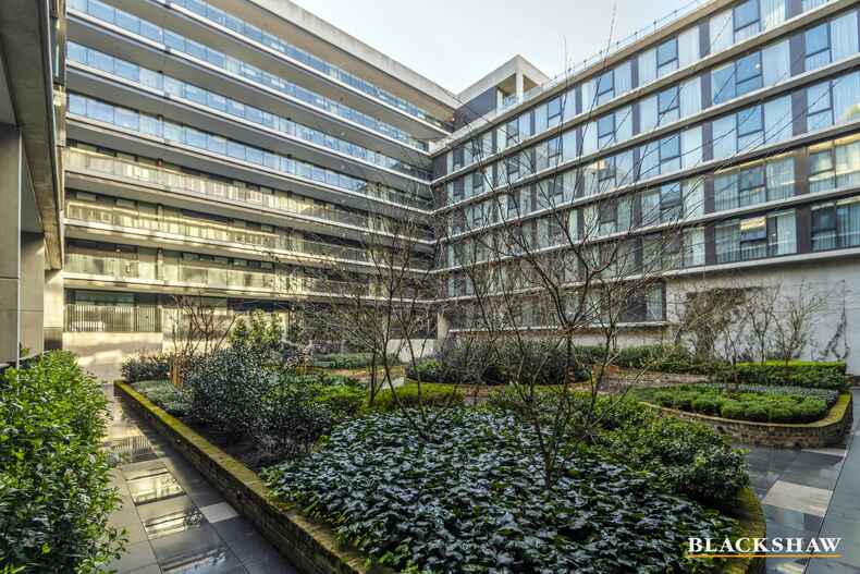 330/2 Anzac Parade Campbell