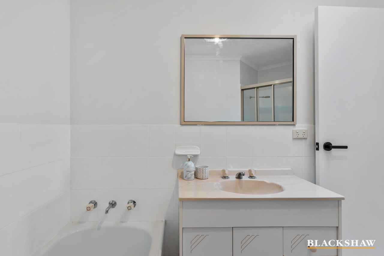 4/32 Train Street Broulee