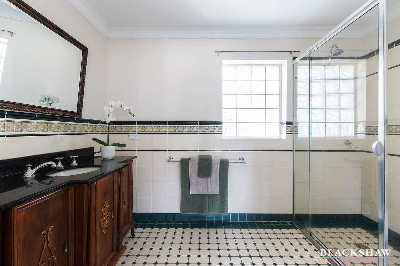 135 Monaro Crescent Red Hill