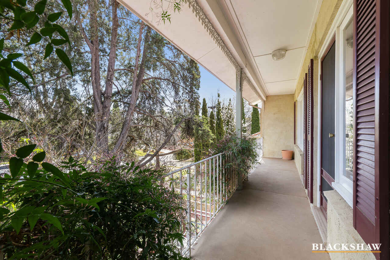 135 Monaro Crescent Red Hill