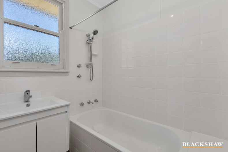 27 MacArthur Avenue O'Connor