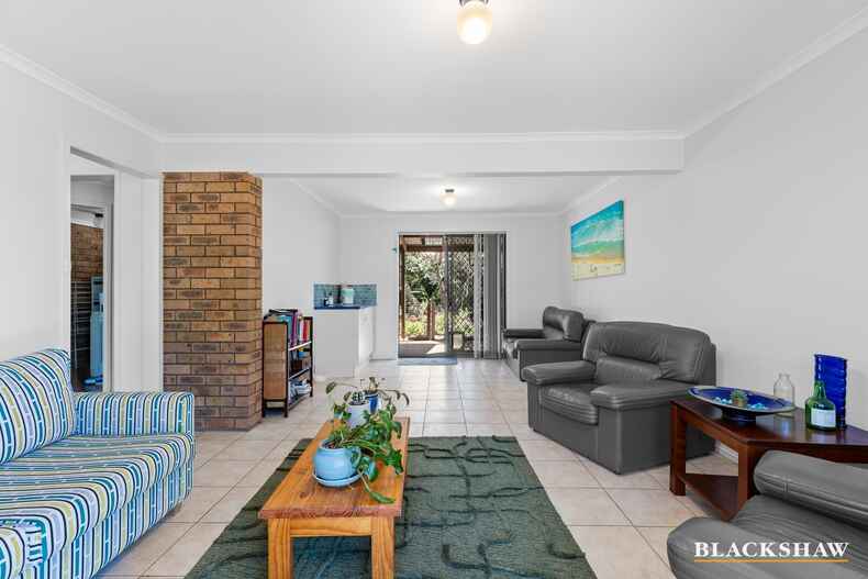 2 Moir Place Broulee