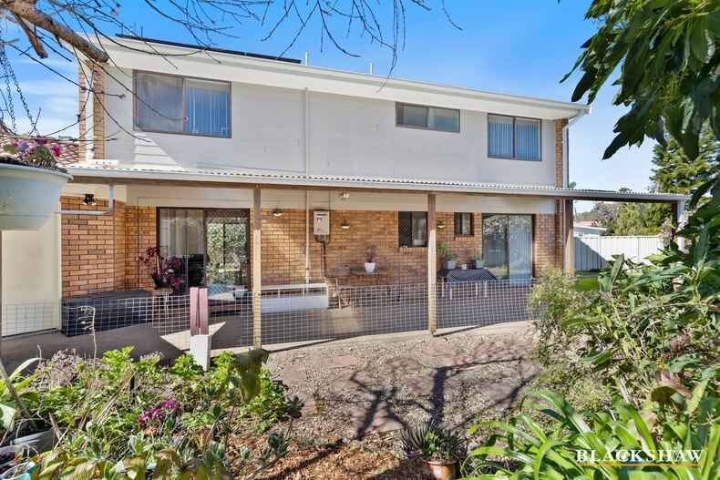 2 Moir Place Broulee