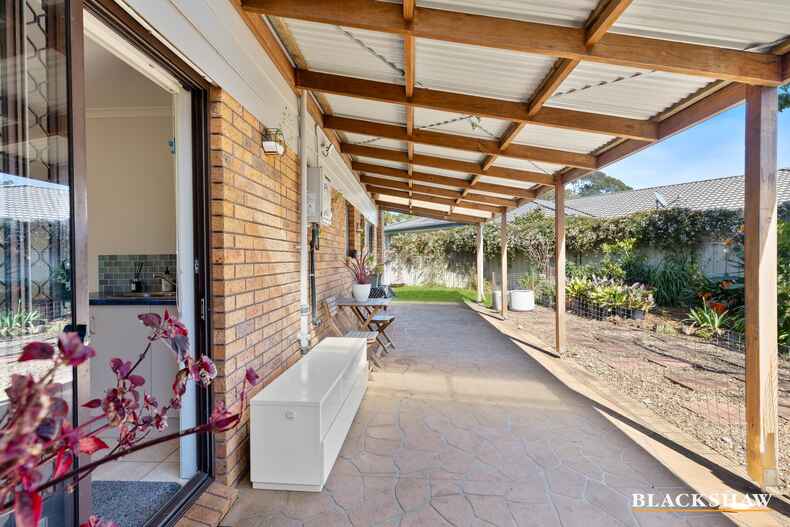 2 Moir Place Broulee