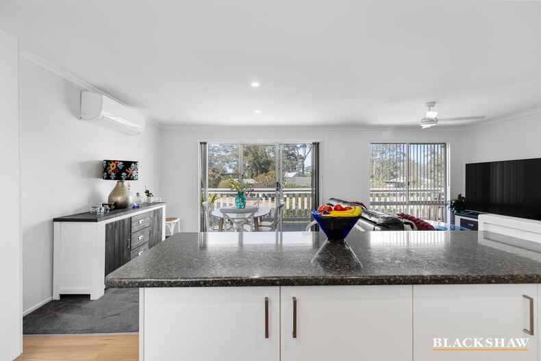 2 Moir Place Broulee