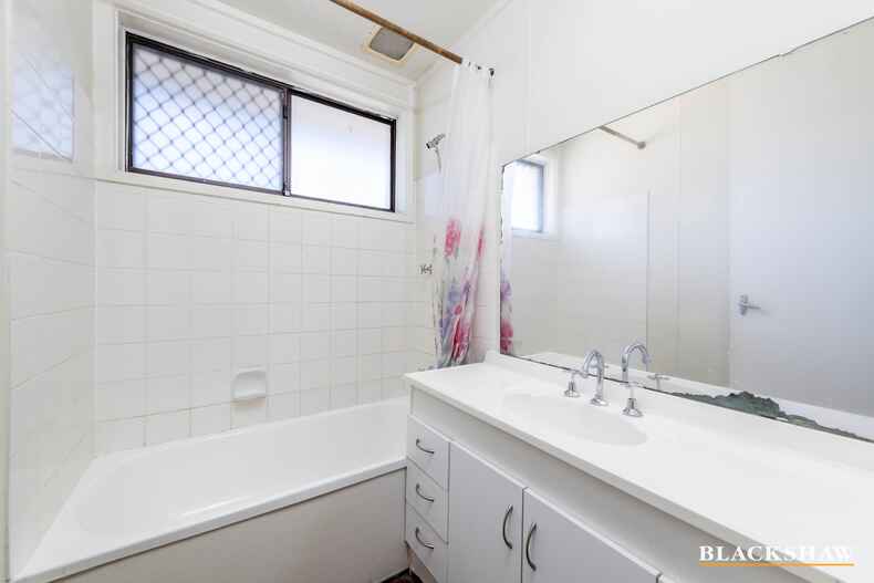 86 Clarey Crescent Spence 86 Clarey Crescent Spence