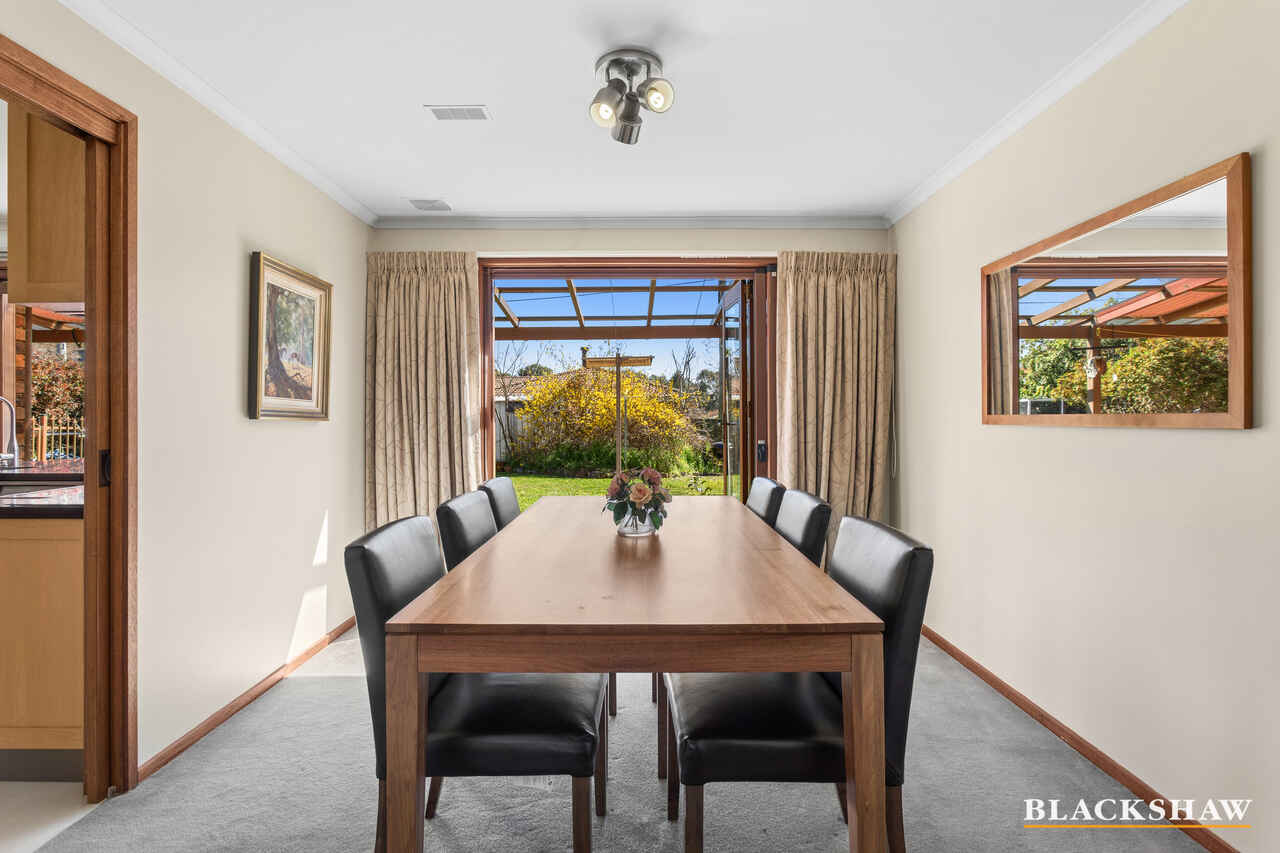 10 Buzacott Place Mckellar