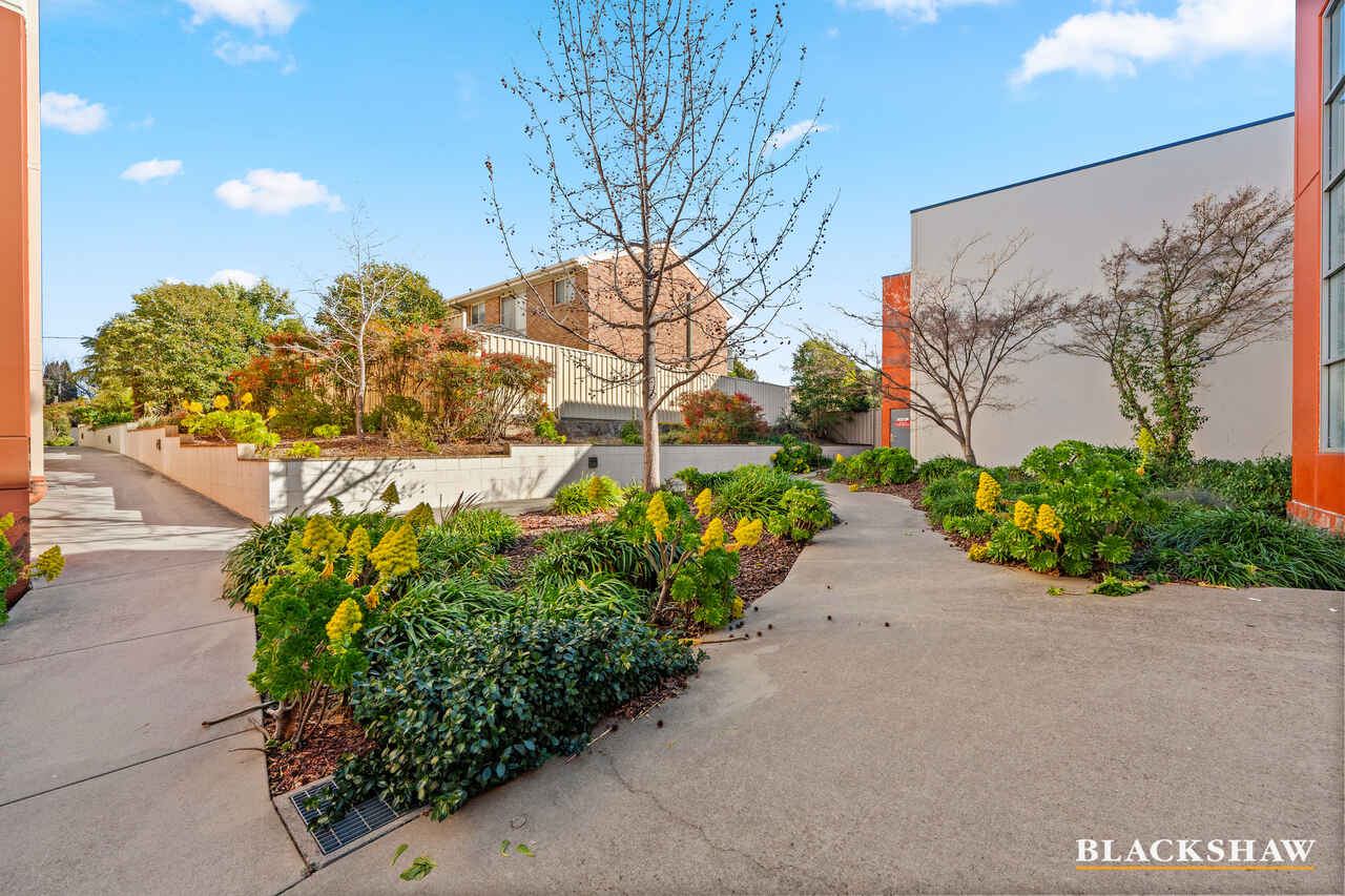 3C/17 Uriarra Road Queanbeyan