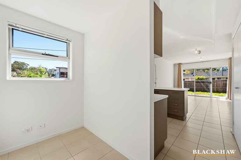 5/4 Taroona Place Lyons