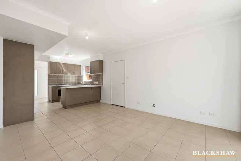 5/4 Taroona Place Lyons