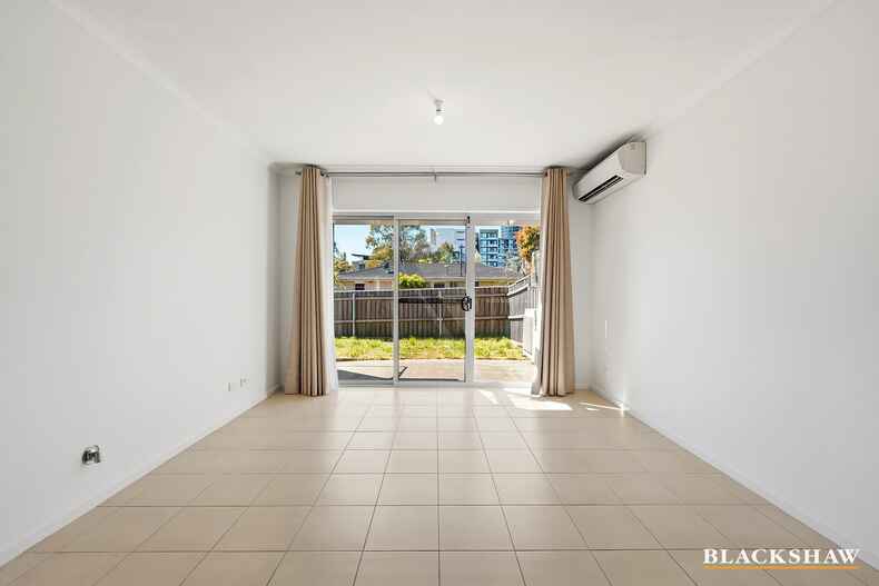 5/4 Taroona Place Lyons