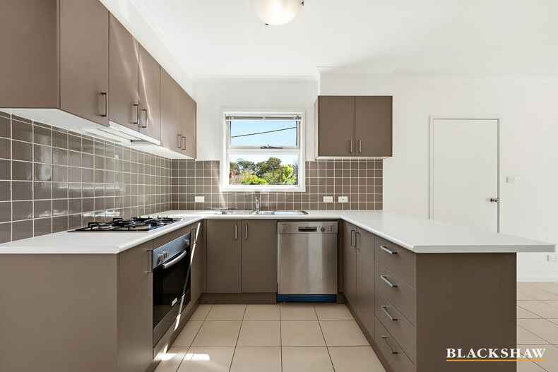 5/4 Taroona Place Lyons