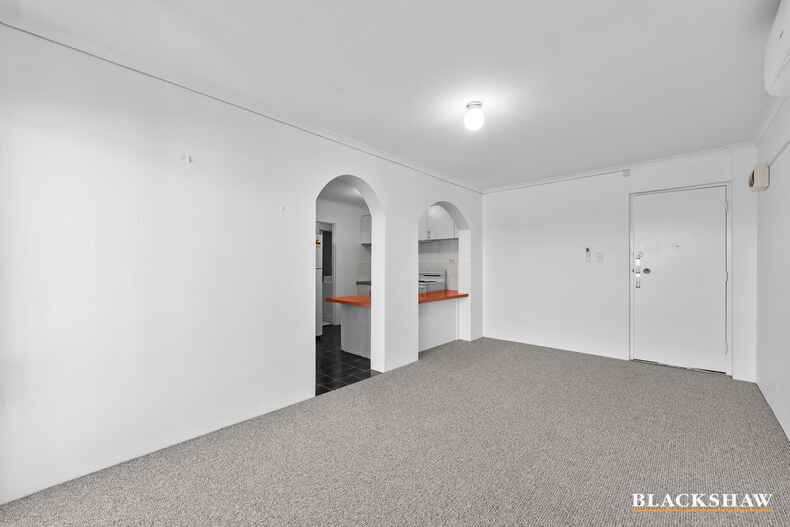 11/5 Crest Road Queanbeyan