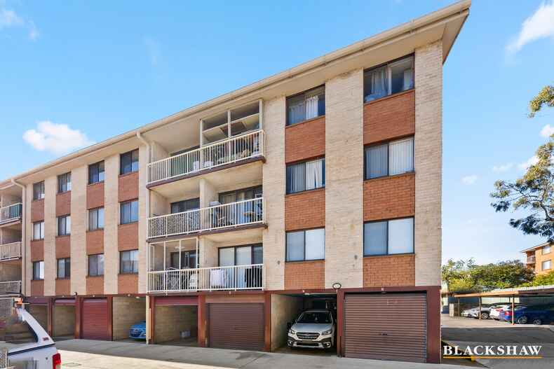 11/5 Crest Road Queanbeyan