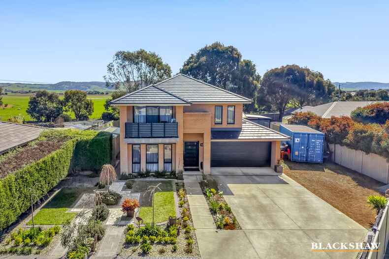 8 Galloway Place Bungendore 8 Galloway Place Bungendore