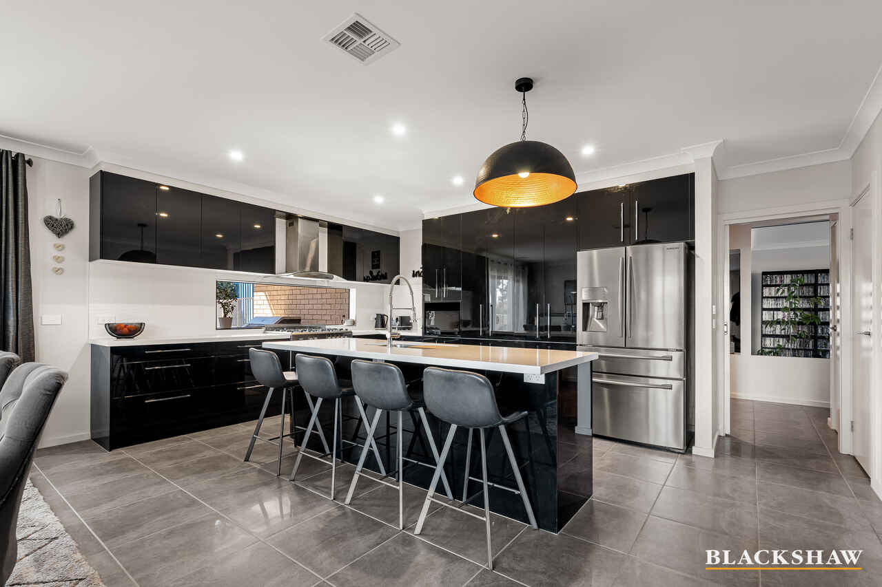 8 Galloway Place Bungendore