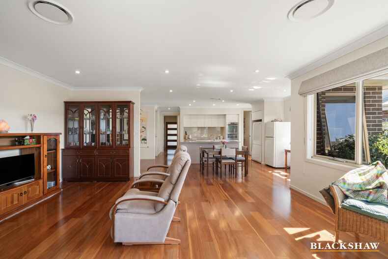 7 Lacewing Street Wright