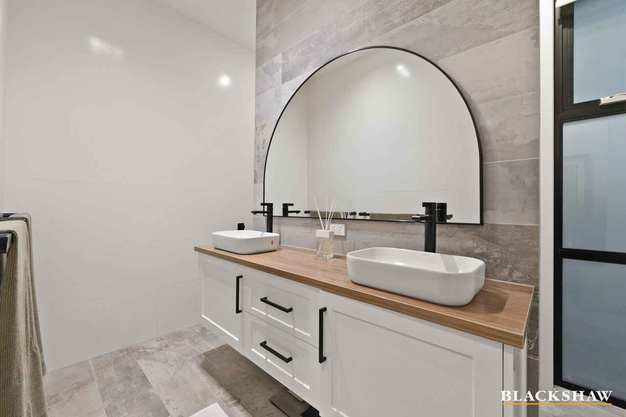 39 Flanagan Street Garran