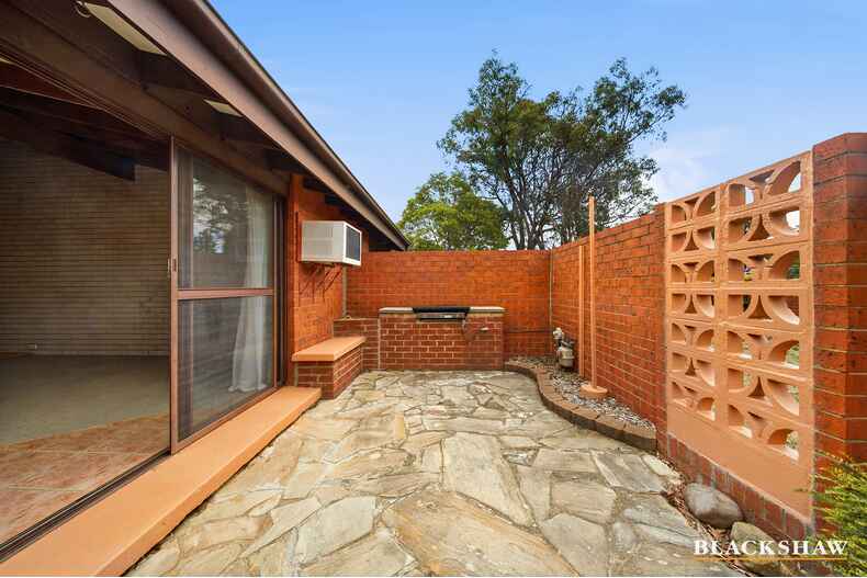 2/3 Hakea Street Queanbeyan