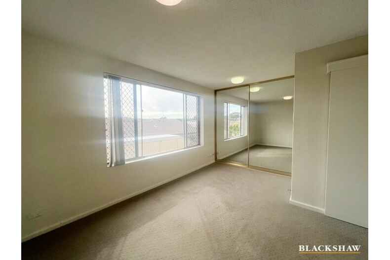 6/55 Donald Road Queanbeyan