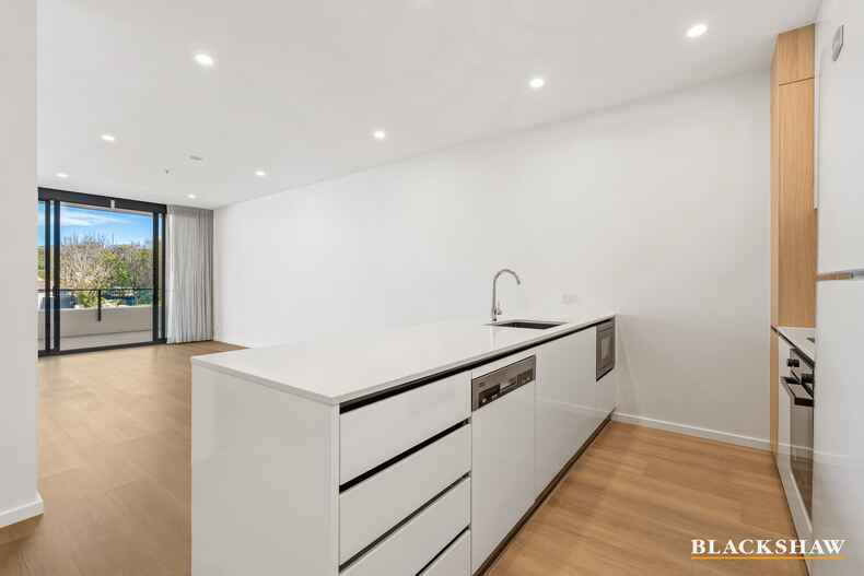 201/21 Captain Cook Crescent Griffith