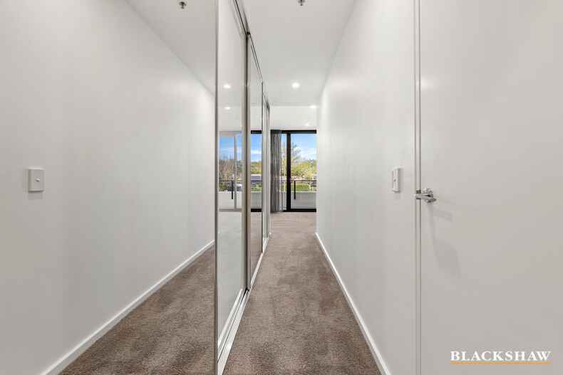 201/21 Captain Cook Crescent Griffith