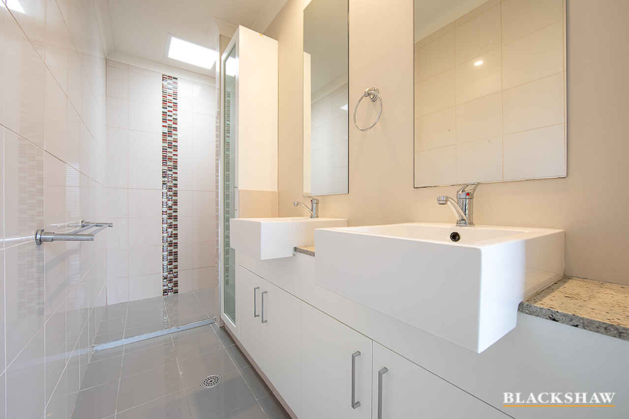 5 Gurrana Street Jerrabomberra