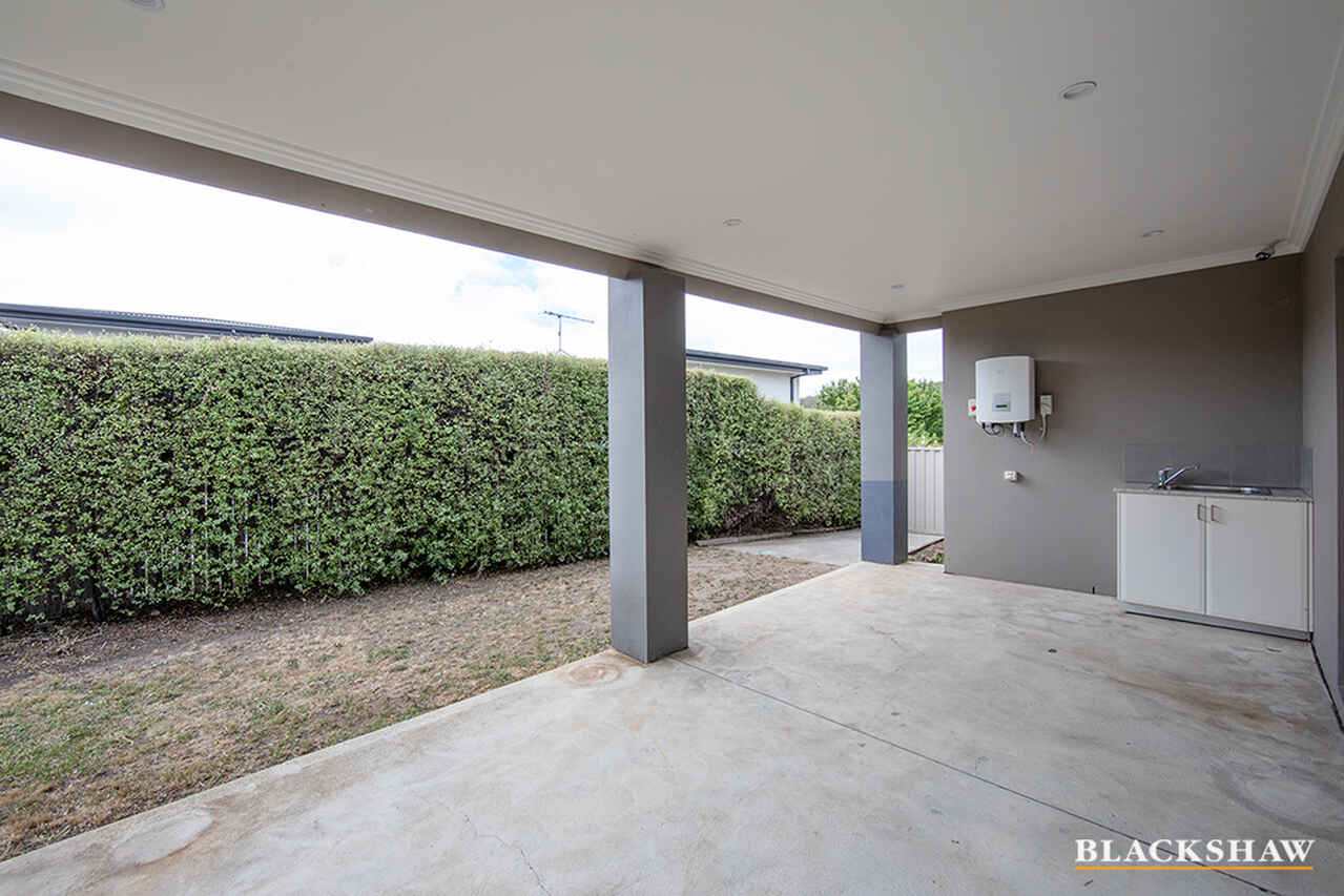 5 Gurrana Street Jerrabomberra
