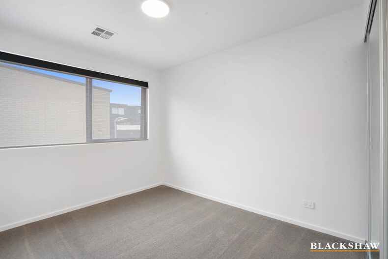 12A Harold White Avenue Coombs