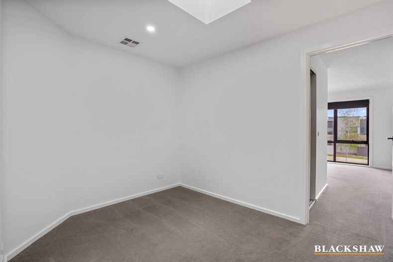 12A Harold White Avenue Coombs
