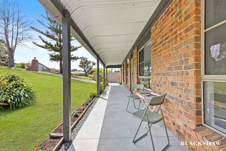 7 Thomas Mitchell Crescent Sunshine Bay