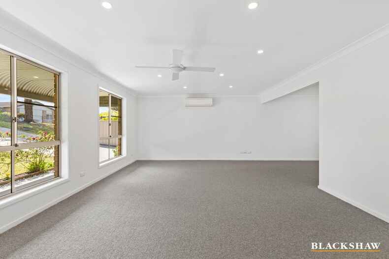 7 Thomas Mitchell Crescent Sunshine Bay
