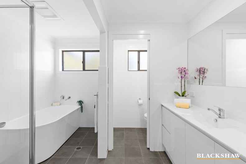 7 Thomas Mitchell Crescent Sunshine Bay