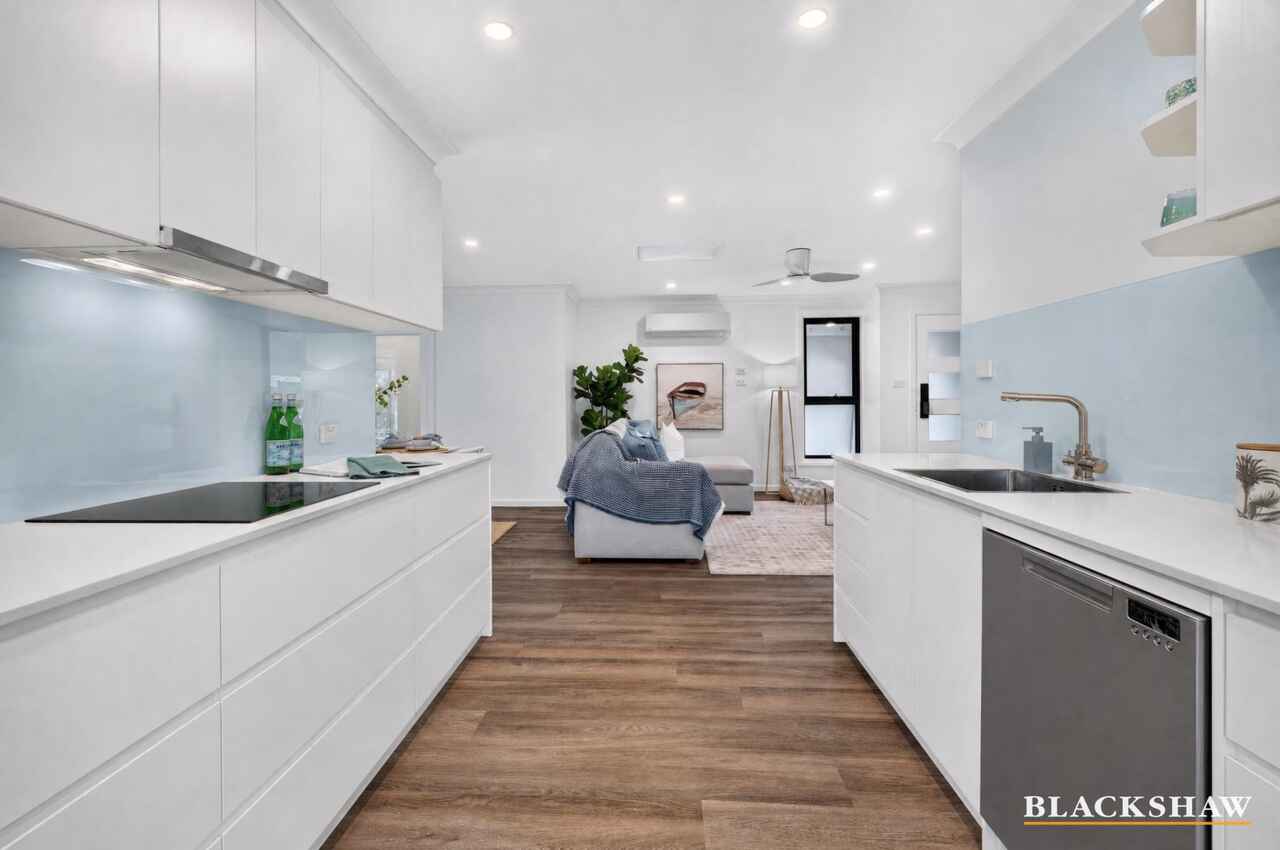 27 Sandy Place Long Beach