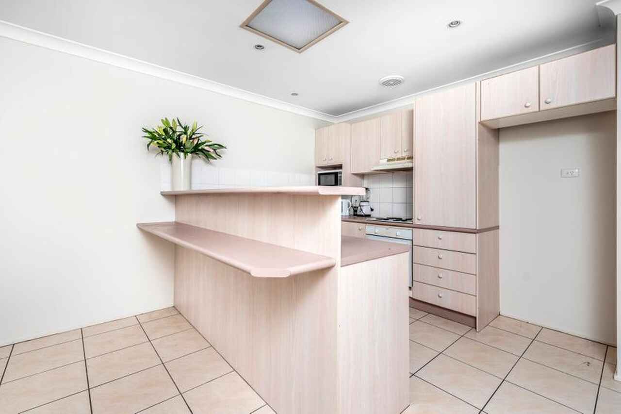 48A/12 Albermarle Place Phillip