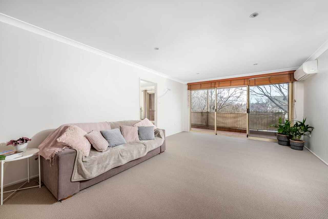 48A/12 Albermarle Place Phillip