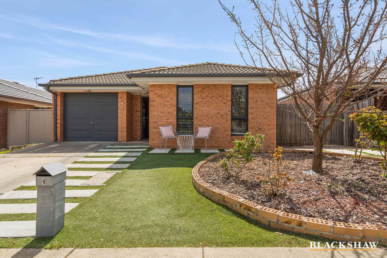 9 Constance Stone Street Macgregor