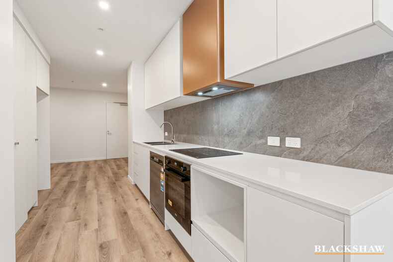 LG08/170 Anthony Rolfe Avenue Gungahlin LG08/170 Anthony Rolfe Avenue Gungahlin