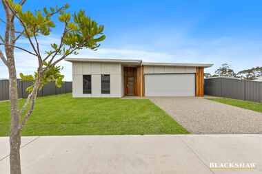 10 Pipi Close Broulee