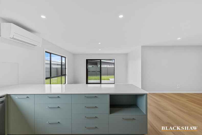 10 Pipi Close Broulee