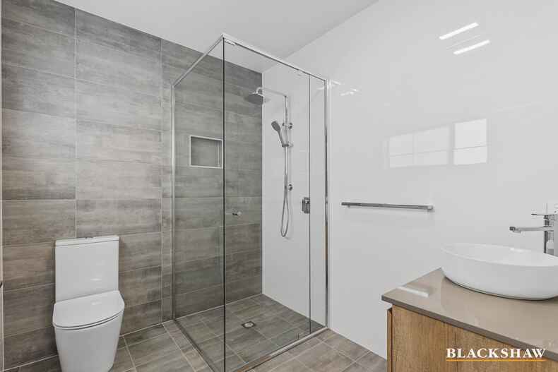 10 Pipi Close Broulee