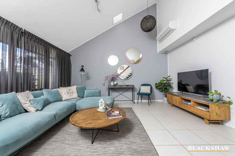 18 MacLachlan Street Holder 18 MacLachlan Street Holder