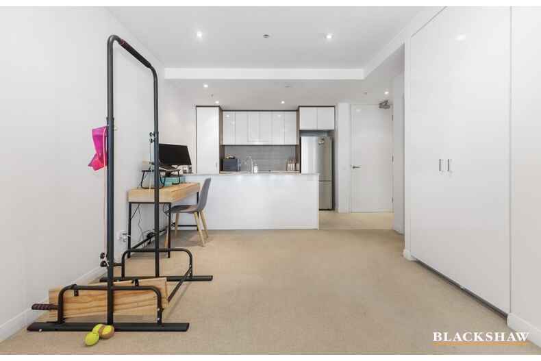 157/1 Mouat Street Lyneham