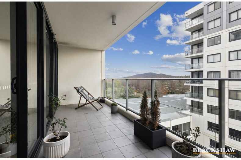 157/1 Mouat Street Lyneham