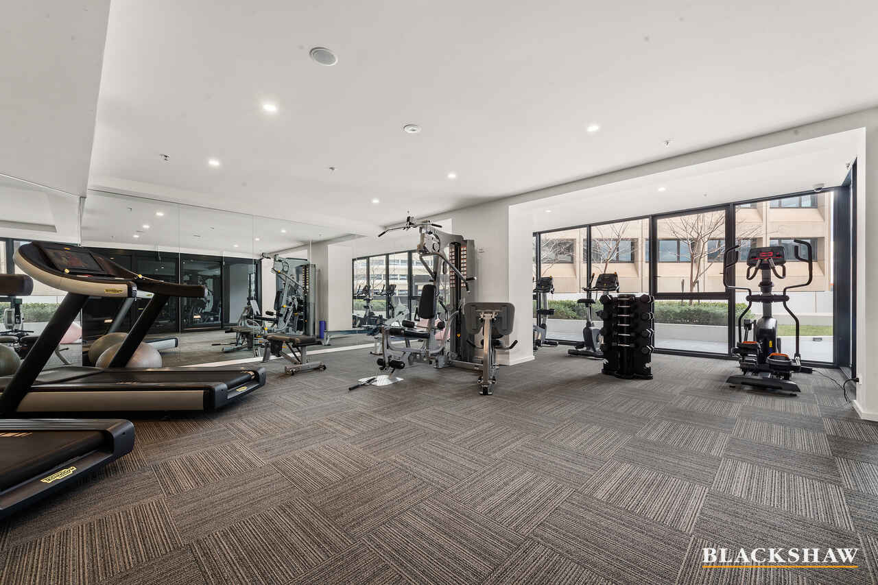162/45 West Row City