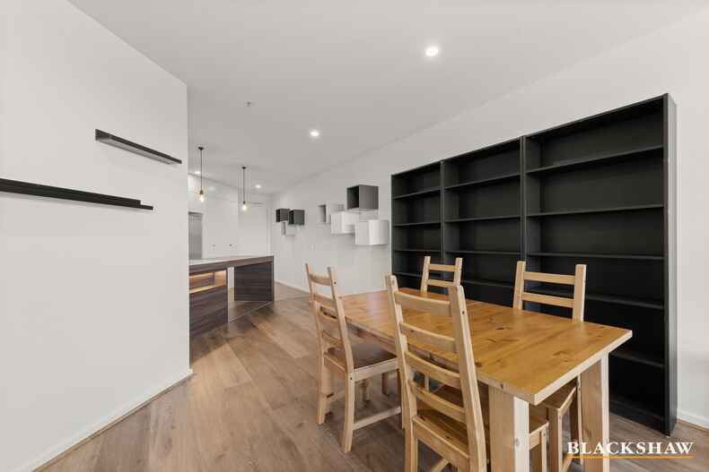 162/45 West Row City